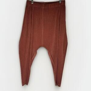 NEW  Issey Miyake Homme Plissé  Pleated Tapered Pants
